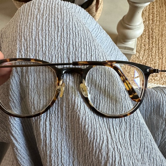 Glasses - Picture 5 of 7